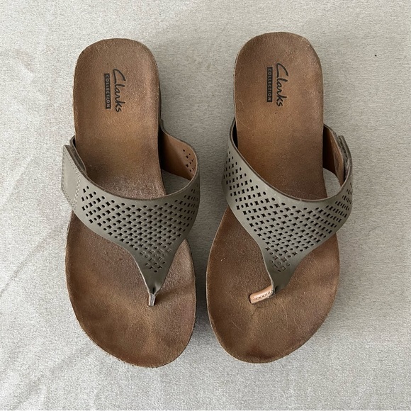 Clarks Sandals - Picture 3 of 4